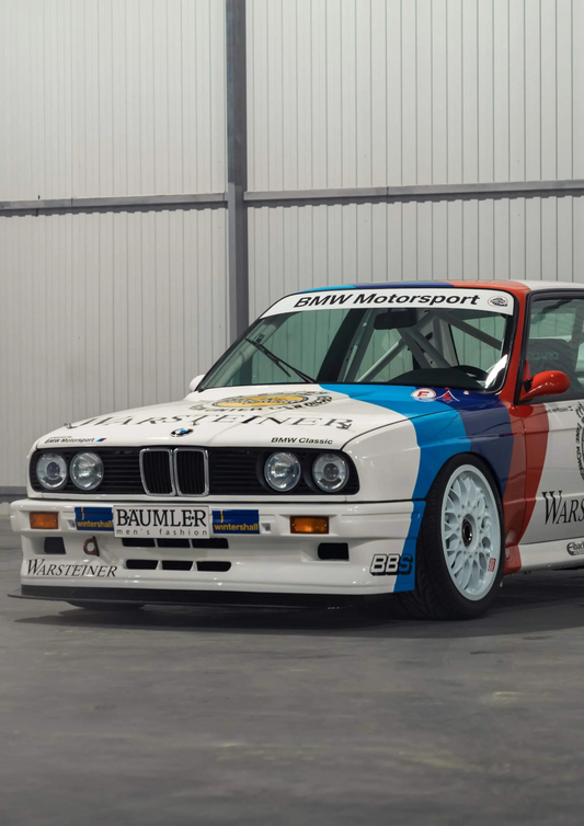 Póster "E30 Legacy – Born to Race"
